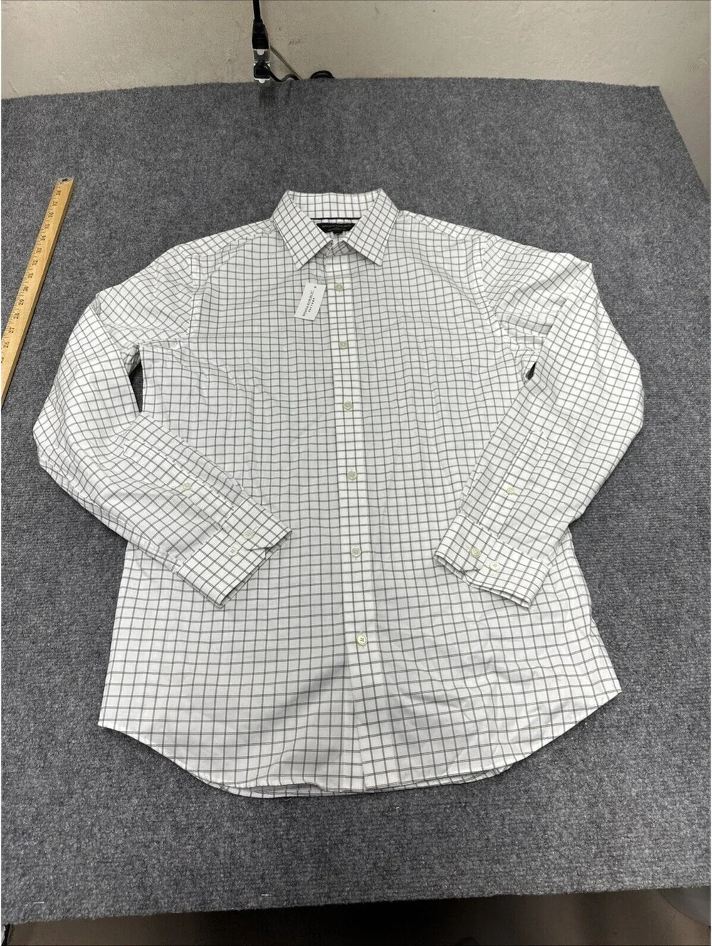 Banana Republic Classic Fit Non Iron Men's Long Sleeve size  Medium Checkered